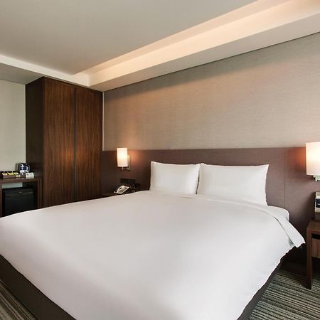 Hotel Adela Пусан Экстерьер фото