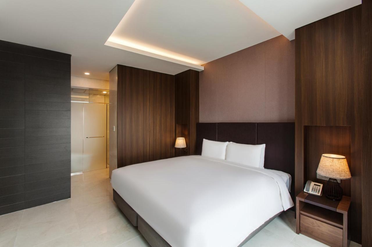 Hotel Adela Пусан Экстерьер фото