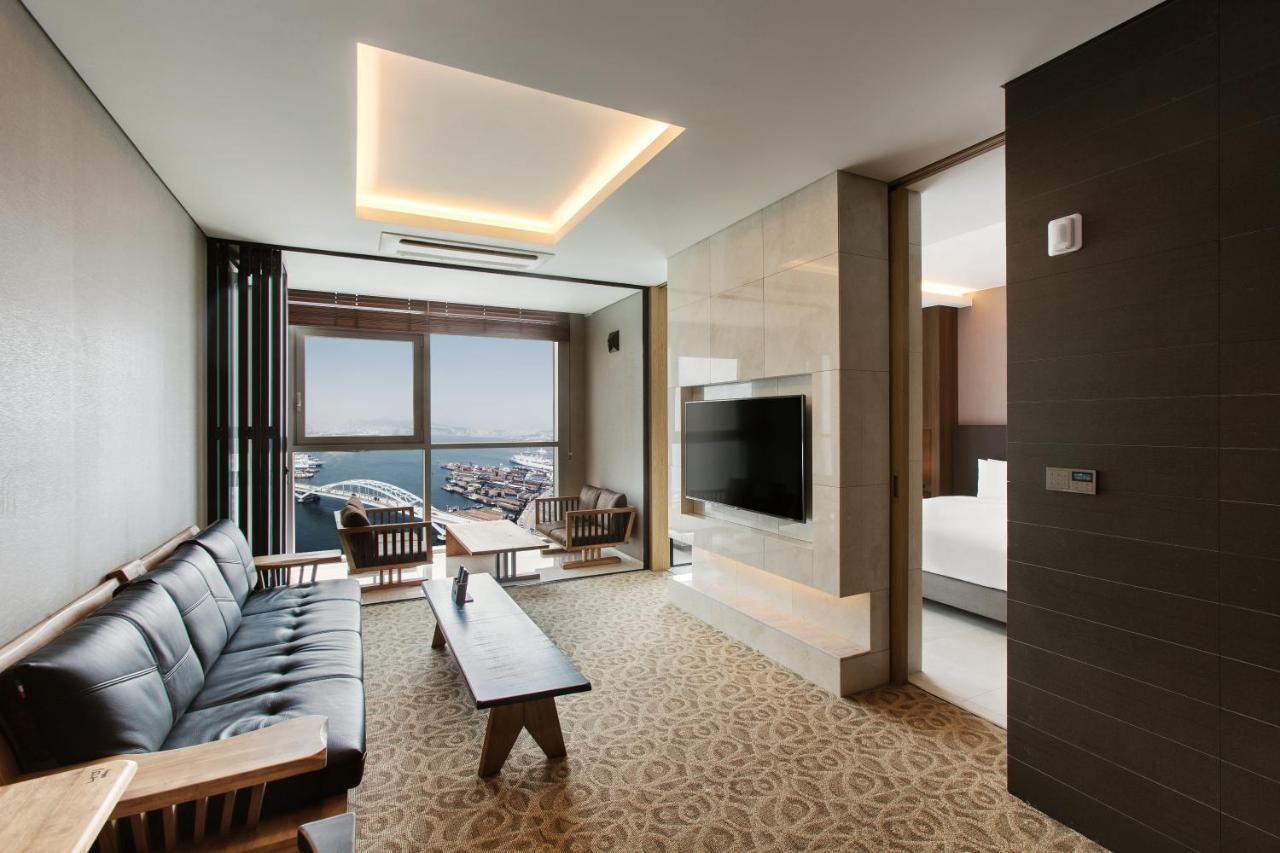 Hotel Adela Пусан Экстерьер фото